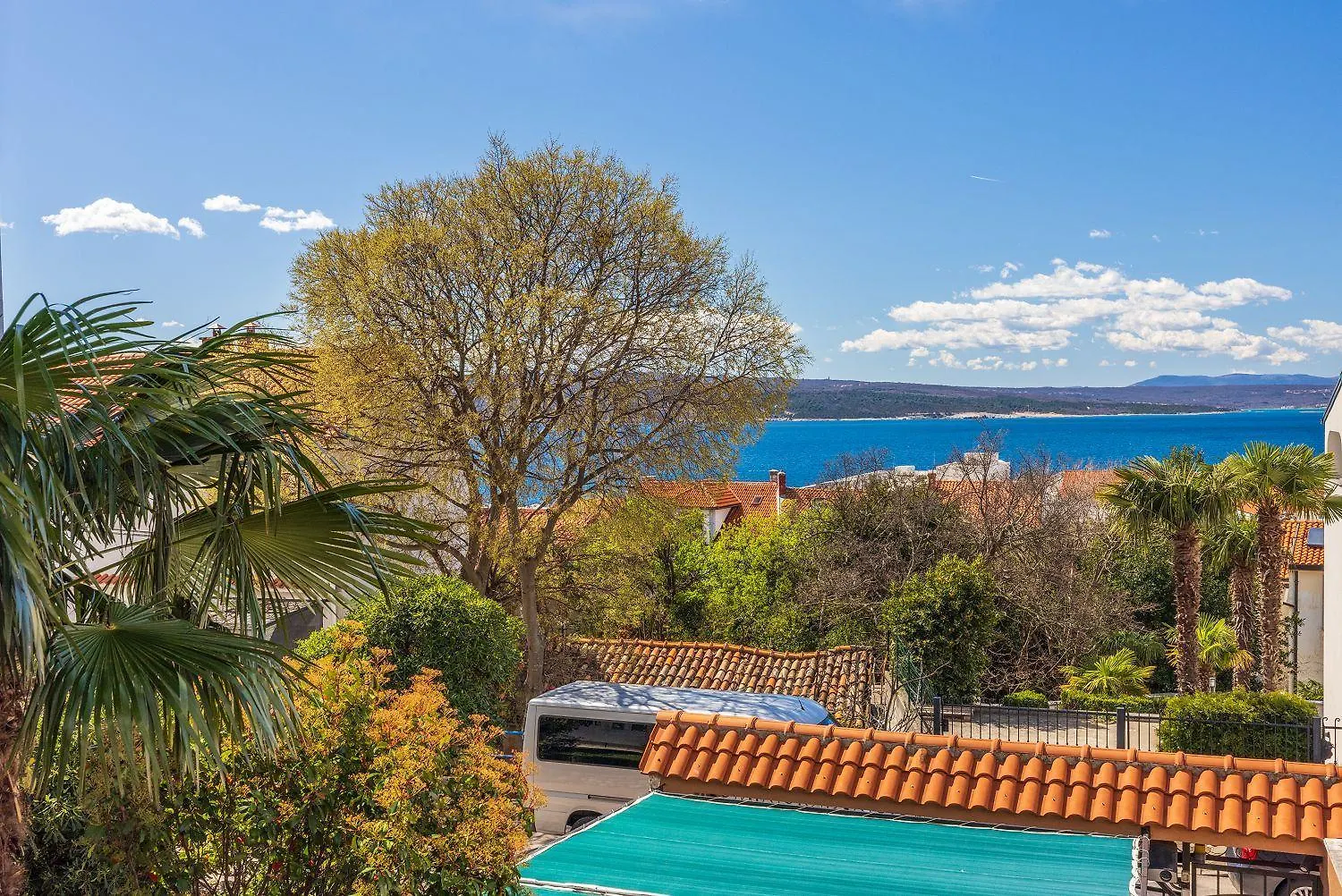 Mediterranes Apartment Nur 300 Meter Zum Sandstrand Mit Meerblick Crikvenica 0*,  Croatia